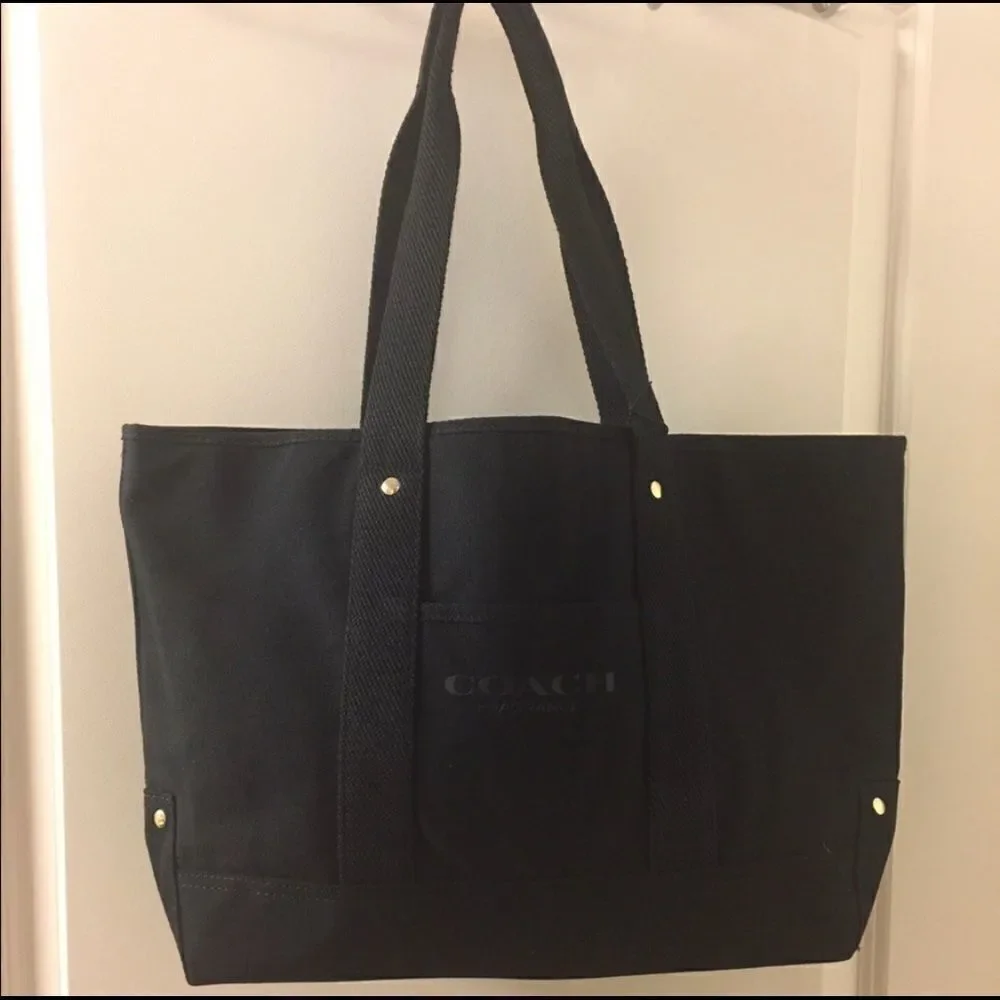 🎉Last price 🎉Coach fragrance Handel bag